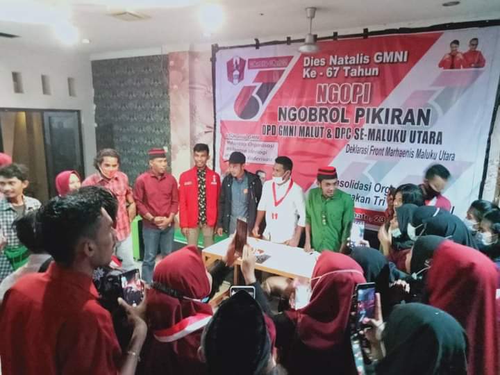 Suasana usai ngobrol pikiran (Gopi) puluhan pengurus GMNI se-Malut. (Foto: Sadam/segmen.co.id)