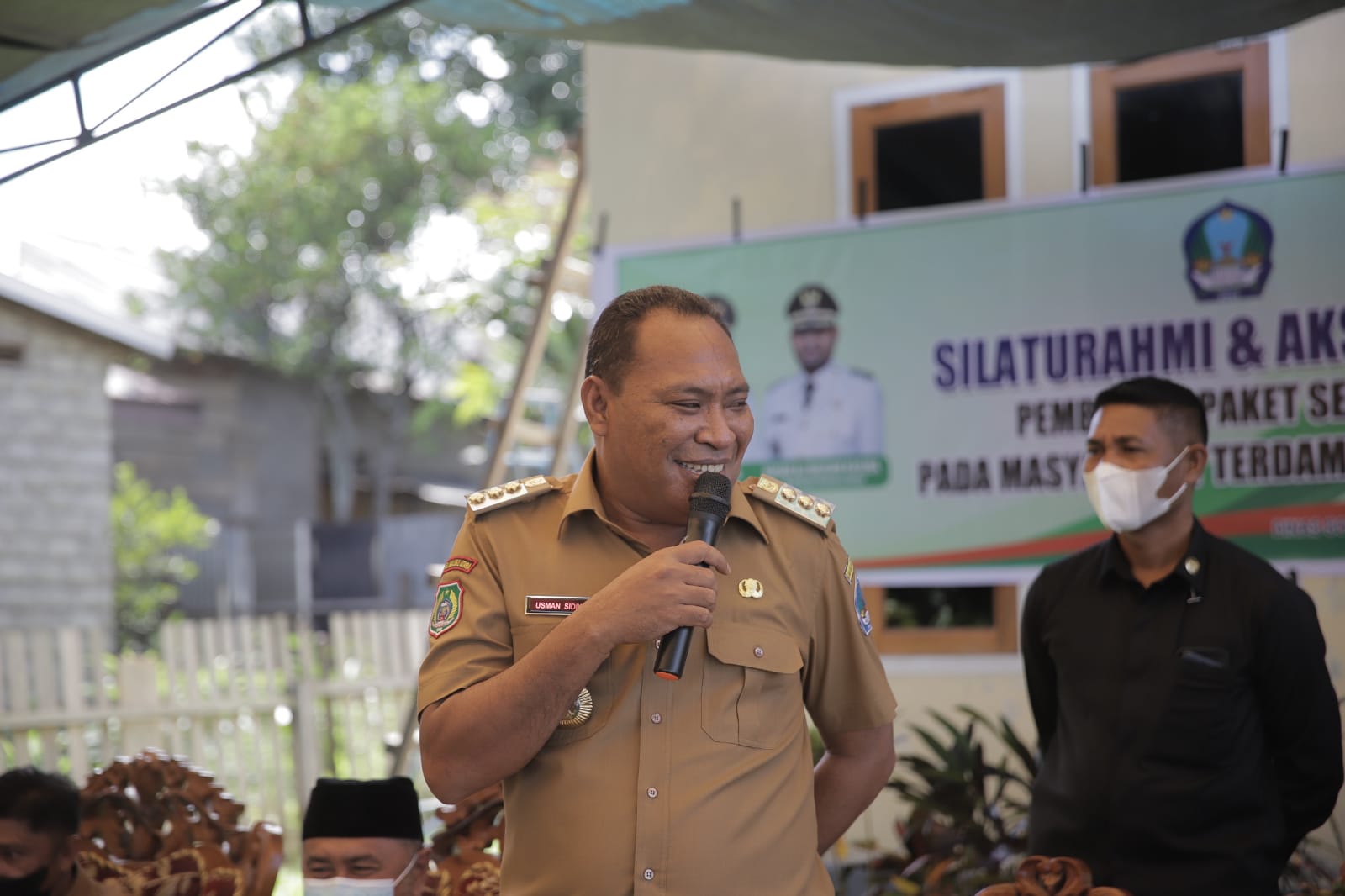 Bupati Halsel Usman Sidik. (Foto: Sadam//segmen)