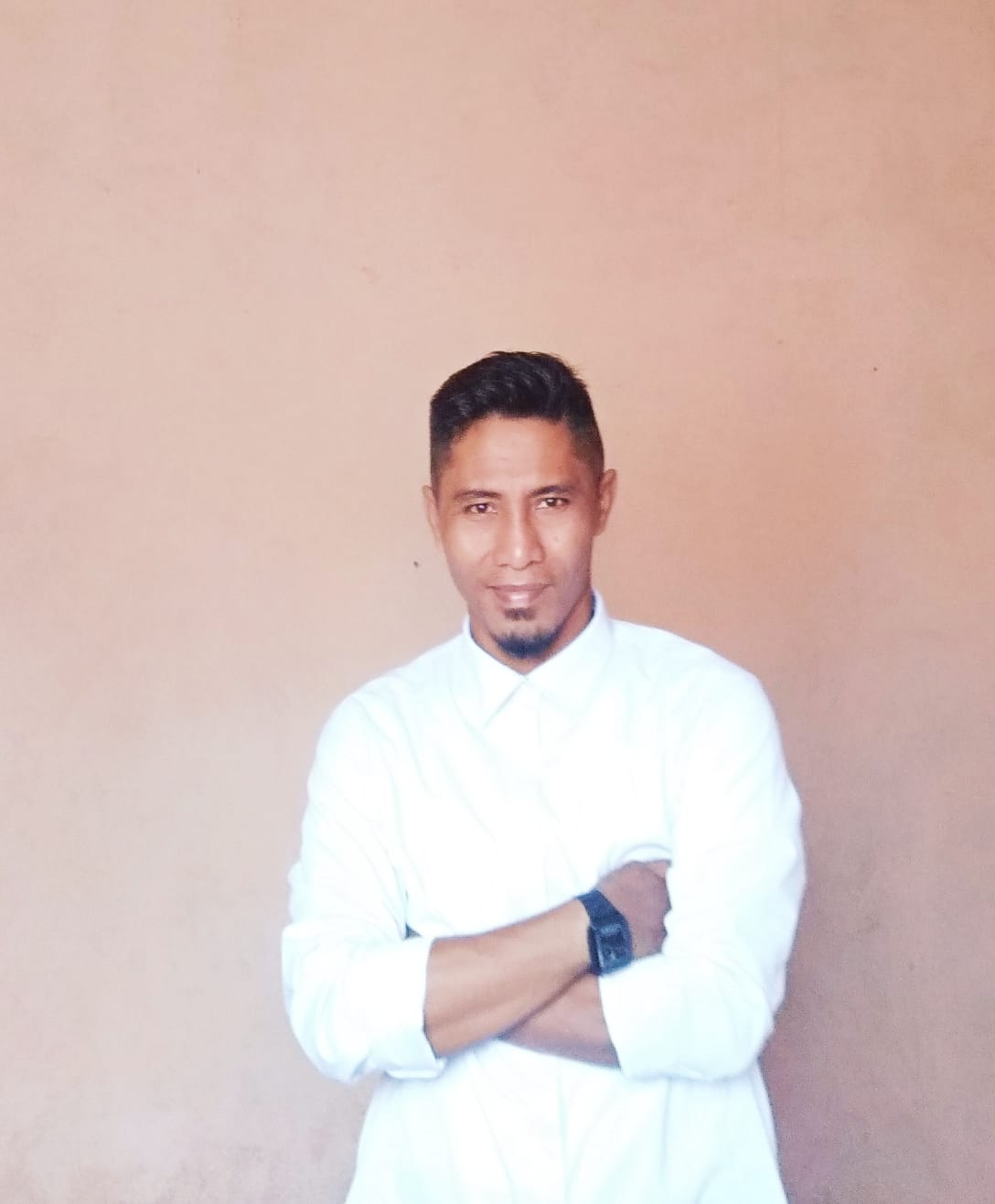Ismed A, Gafur. SH MH. Penulis merupakan Akademisi sekaligus pemerhati desa