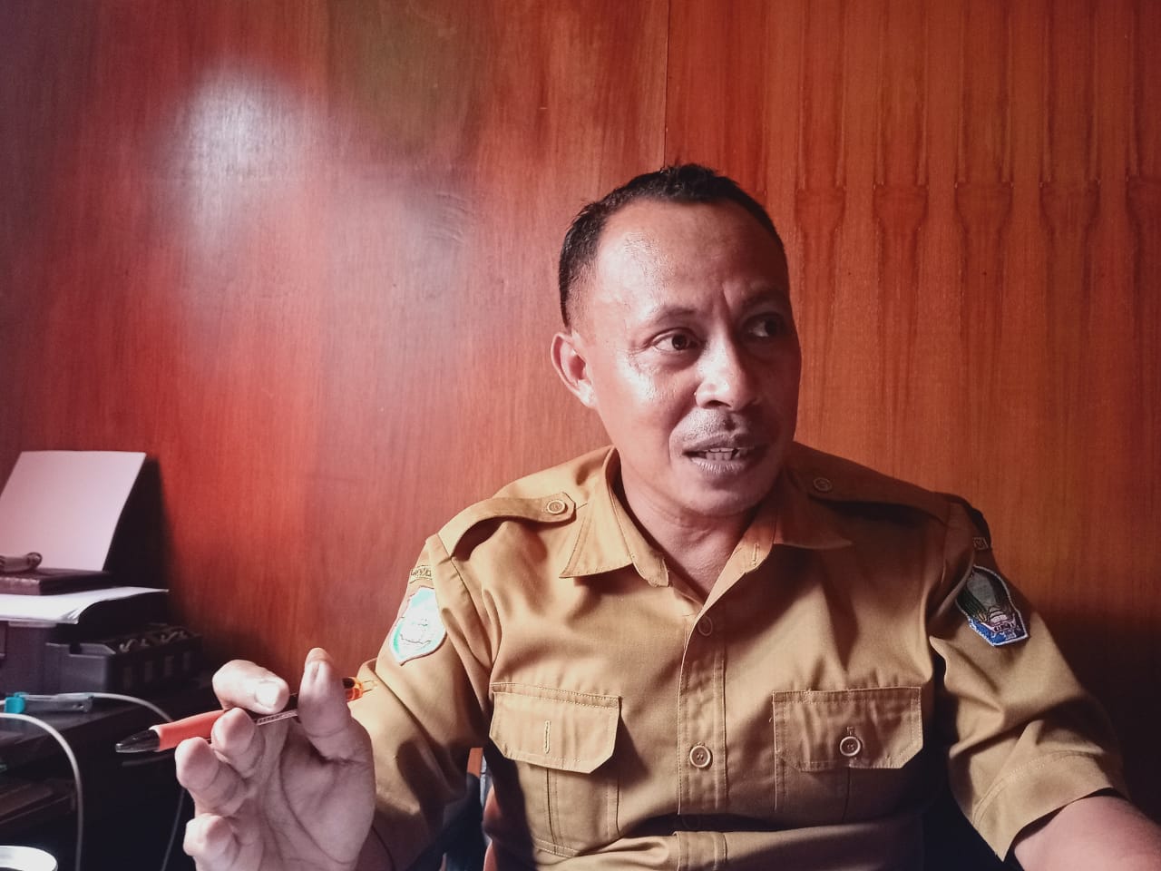 Budi Mahmud, Kabid PAUD-TK Dinas Pendidikan dan Kebudayaan Halmahera Selatan. (Sadam//segmen.co.id)