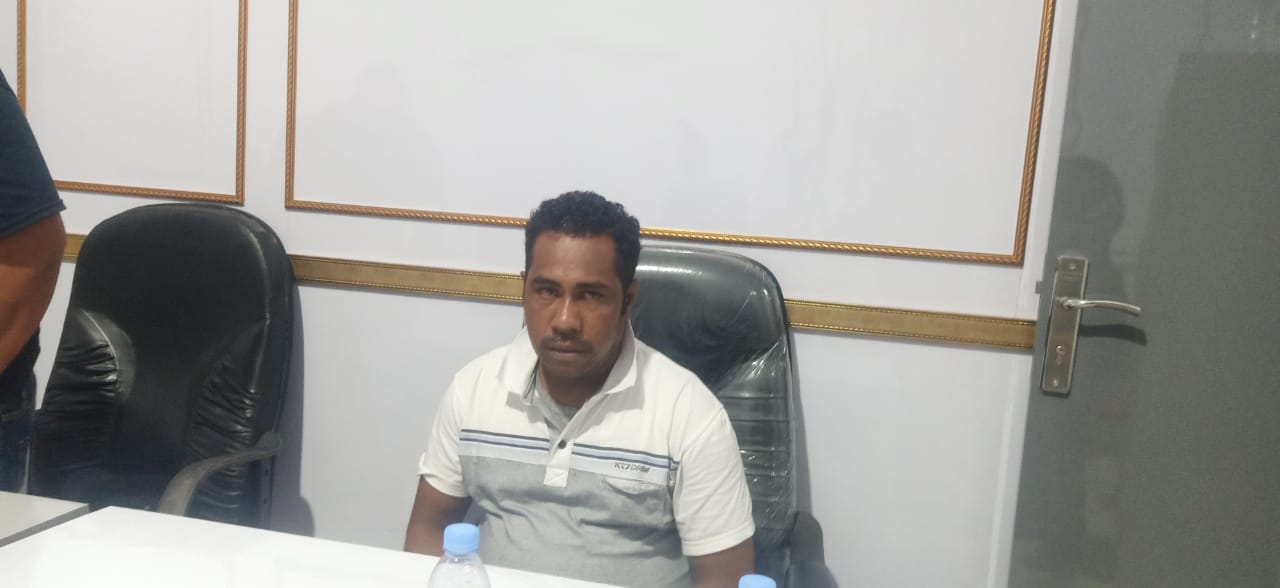Fadli Basarun pelaku pembuat SK palsu. (Foto: Sadam//segmen)