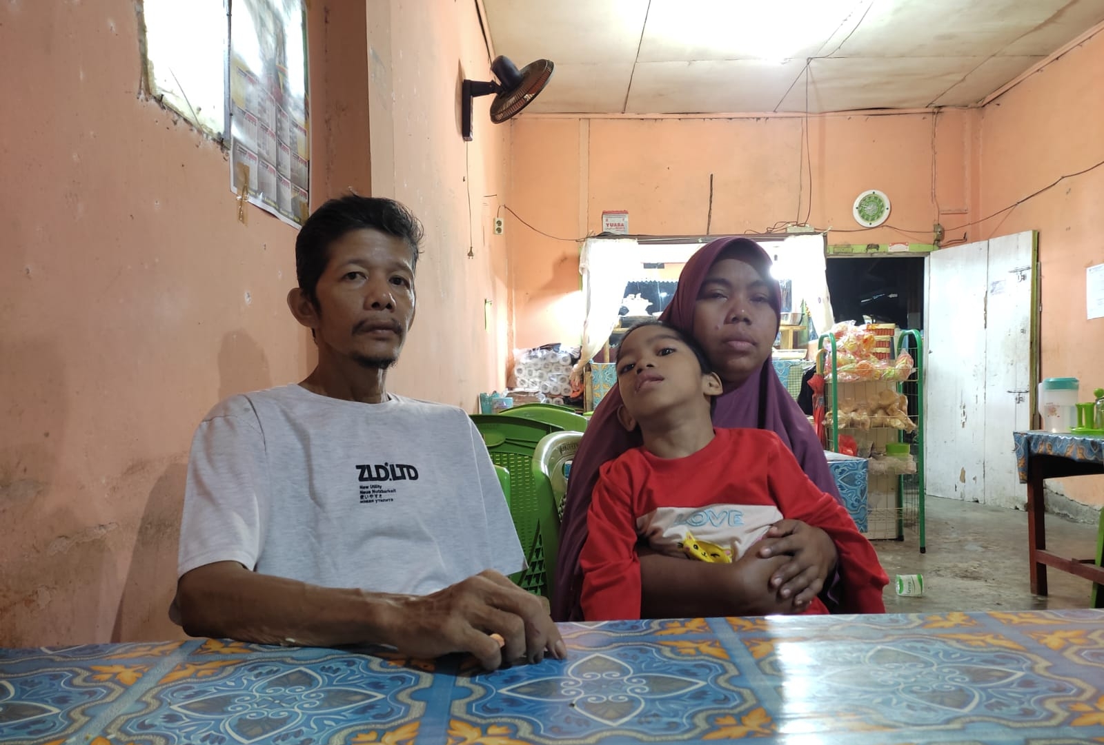 Asriwanti bersama suami (foto/istimewa)