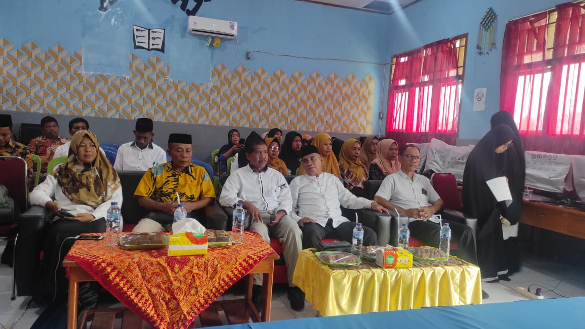 Pembukaan Kegiatan KKG pagi tadi, (foto, Kemenag Halsel).