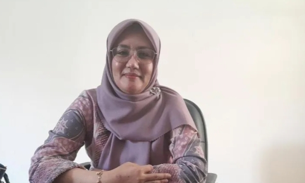 Kadis Kesehatan Halsel Asia Hasyim, SKM., M.Kes (foto_istimewah)
