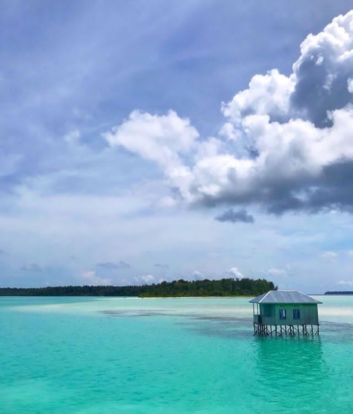 Potret minimnya sarana pendukung di pulau Widi (foto : mexesscreamo/IG)