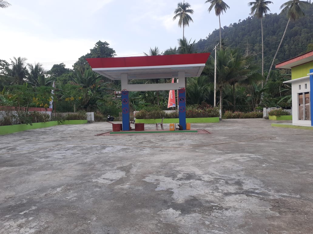Salah satu Lokasi pembangunan SPBU di desa pasipalele kecamatan Gane Barat Selatan yang tidak memiliki dispenser (foto : Lira)