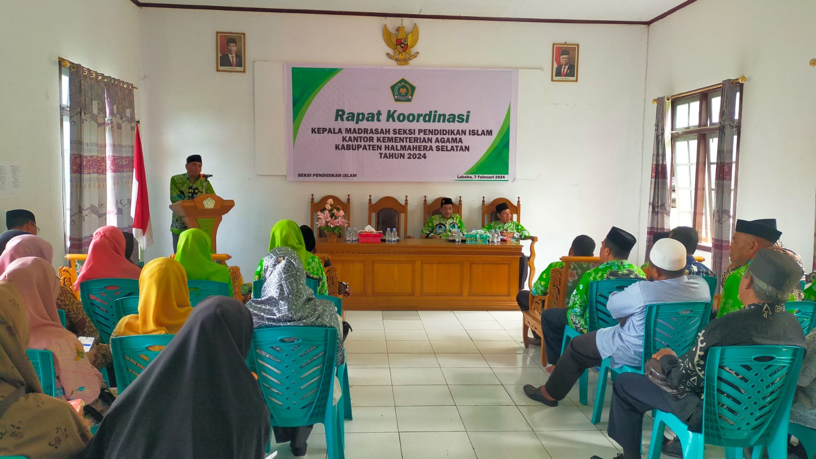 Pembukaan Rapat koordinasi pendidikan agama seksi Pendis (foto: Humas Kemenag Halsel)