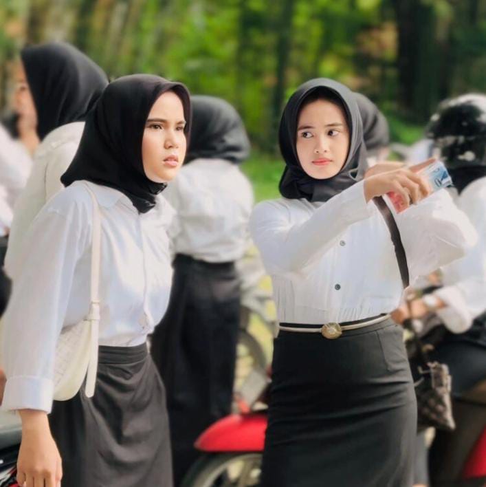 Dua dari puluhan peserta seleksi Duta Pariwisata Halsel 2024 (Dok//Sadam)