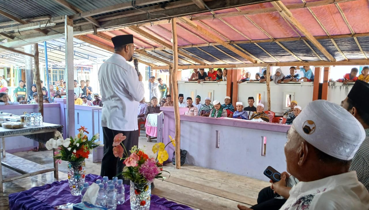 Bupati Halsel Bassam Kasuba saat memberikan sambutan (dok//sadam) 