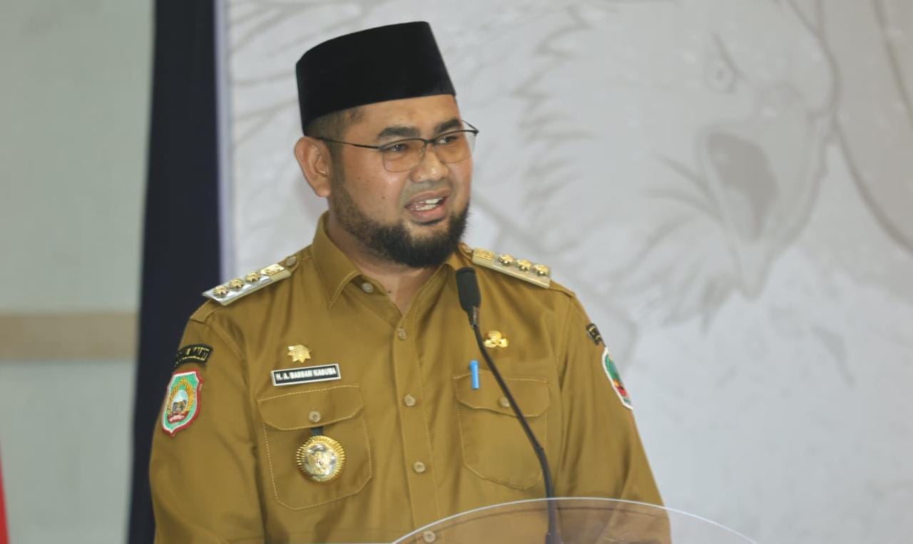 Bassam Kasuba Bupati Halsel (dok//sadam) 