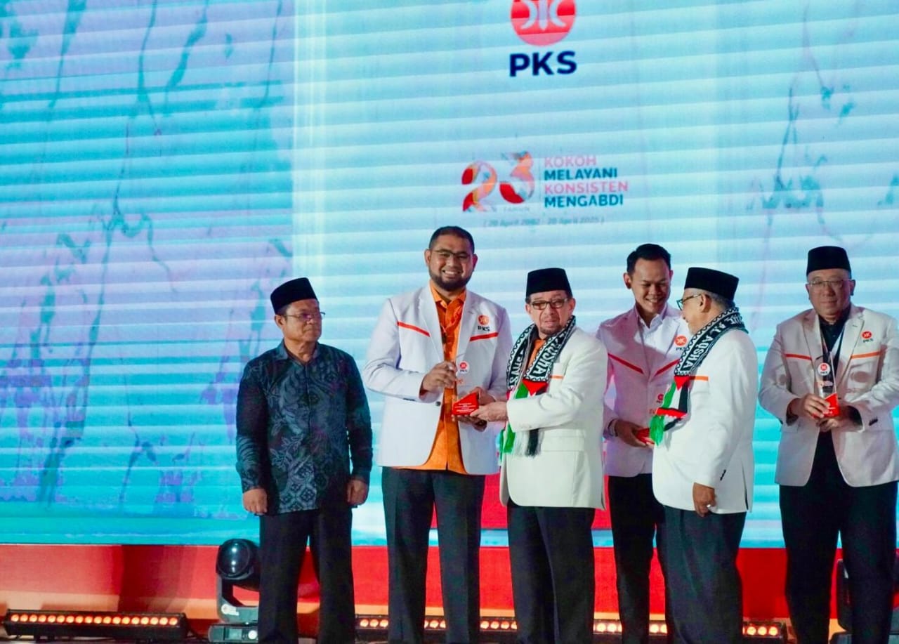 DPP PKS Dapuk Bupati Halsel Pemimpin Muda Menginspirasi (dok//sadam)