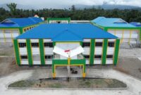 Tampak depan SMPN Unggulan Saruma Halsel (dok//AL)