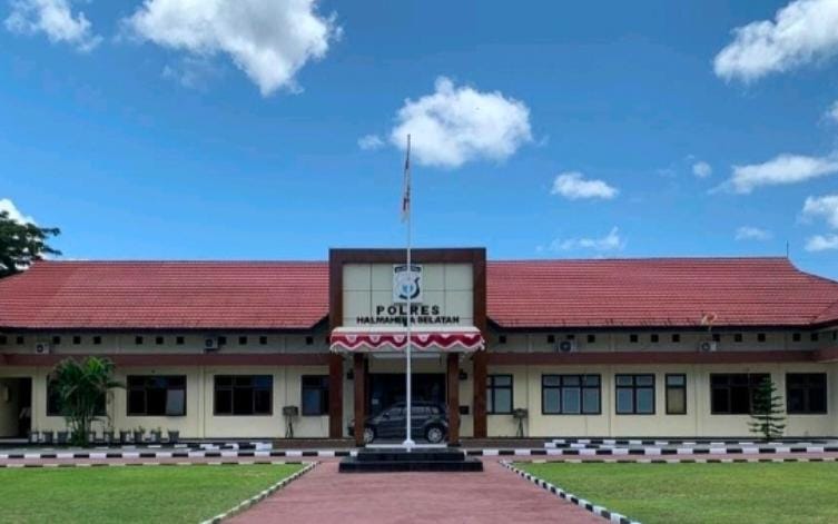 Foto Kantor Polres Halmahera Selatan Maluku Utara