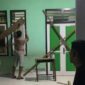 Warga Kupal Palang Kantor Desa paska Kades Sanusi Terjaring Razia Asek Mabuk Bersama Ledis di Cafe Hox. Foto Sadam|Segmen