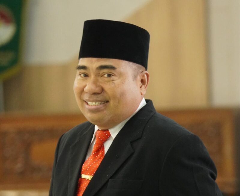 Daud Djubedi, Kadis Nakertrans Halsel. Foto Sadam|segmen