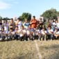 Panitia Pelaksana Tournamen Pemuda Babang Cup ll 2026 pose bersama Bupati Halsel Bassam Kasuba. foto Sadam Hadi|Segmen