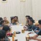 Hearing masa aksi PWI dan Wakil Bupati Halsel, Helmi Umar Mukhcin. Foto Sadam Hadi |Segmen