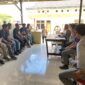 Hearing masa aksi PWI Halsel dan Wakapolres Halsel dan jajaran. Foto Sadam Hadi|Segmen