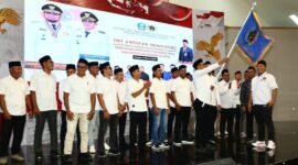 Pengurus PWI Halsel saat dilantik langsung Ketua PWI Maluku Utara Asry Fabanyo. Foto: Sadam Hadi/JMG