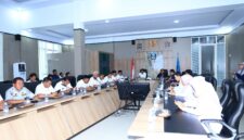Rapat Kordinasi Penggunaan Aset Daerah yang dipimpin Wakil Bupati Halsel Helmi Umar Mukhsin. Foto Sadam Hadi|Segmen